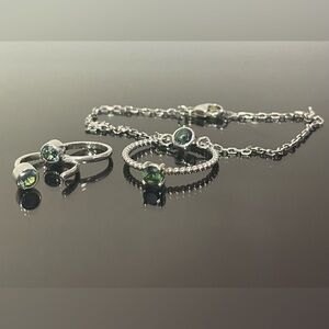 Set of silver Ring, Earings and Bracelet with Natural Sapphire